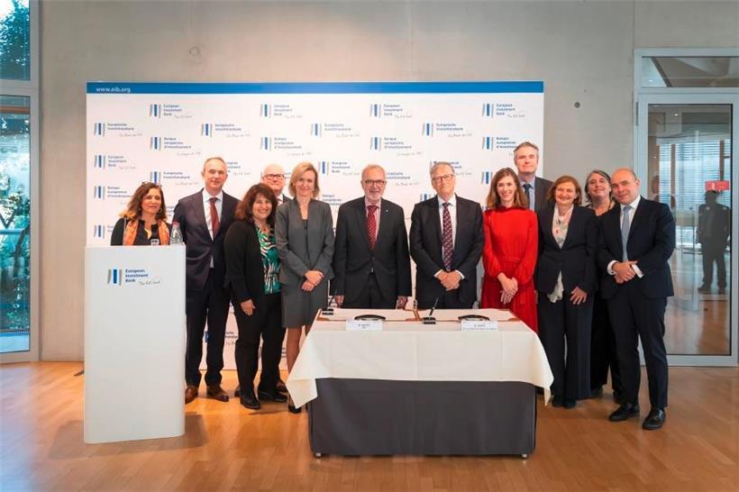 Bill Gates in Luxemburg: Dieses Foto hat die European Investment Bank (EIB) zur ...