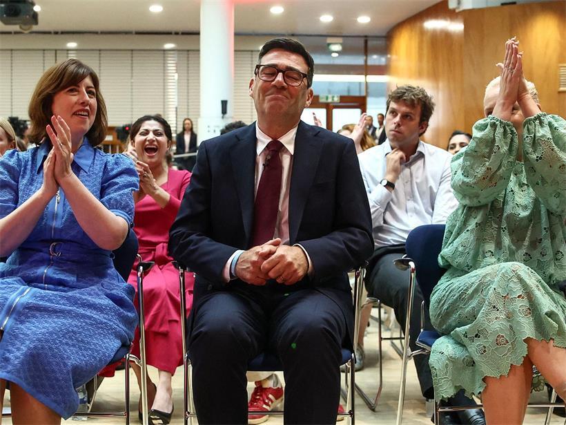„Bin bereit“: Andy Burnham in sichtlicher Freude über seine Wahl zum Labour-Chef