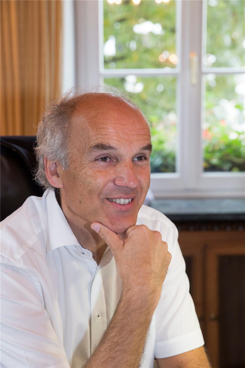 Bis Dienstag soll die Verteilung der Masken in Ettelbrück abgeschlossen sein, so Bürgermeister Jean-Paul Schaaf
