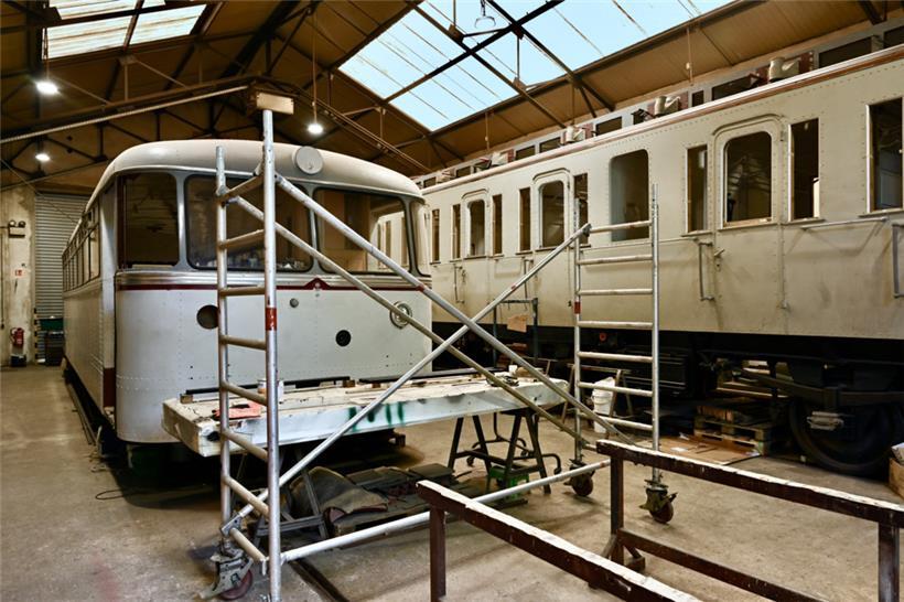 Bis das historische Material wieder fahrtüchtig ist, sind Geduld und Fachkompetenz gefragt
