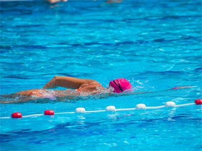 Bis im Centser Schwimmbar wieder losgelegt werden kann, dauert es noch ein wenig