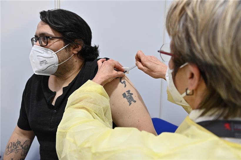 Bis zu 90.000 Menschen können in Luxemburg in einer Woche geimpft werden – allerdings mangelt es an Impfstoff
