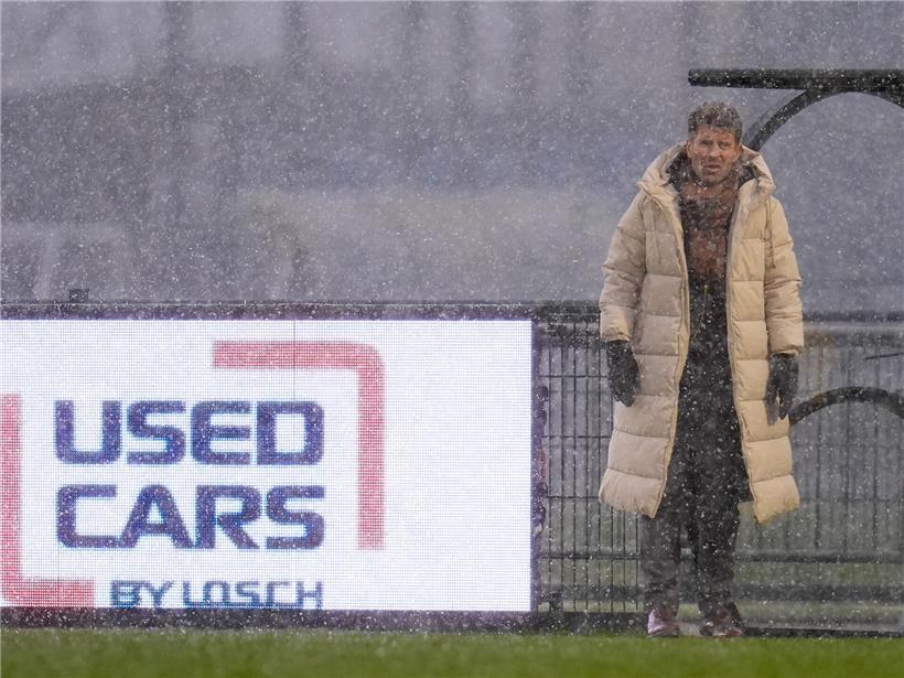 Bissens Trainer Vitor Pereira hatte sich gut auf das Schneegestöber vorbereitet
