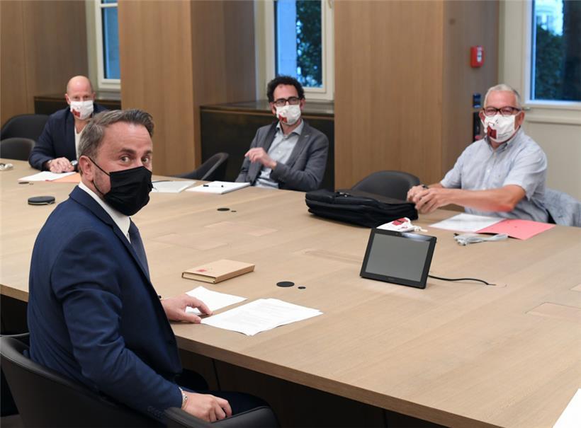 Bitte recht freundlich: Im September 2021 traf sich Premier- und Medienminister Xavier Bettel mit Pressevertretern zum Austausch darüber, was in Luxemburg die Pressearbeit behindert
