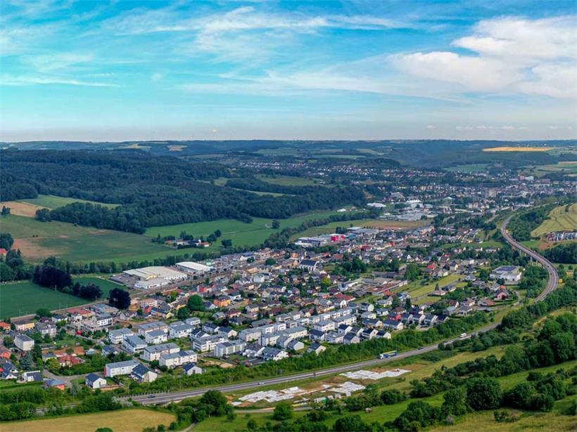 Urbane Ansicht der Nordstad mit Schieren, Ettelbrück, Erpeldingen/Sauer und Diekirch als Fusionskandidaten in Luxemburg