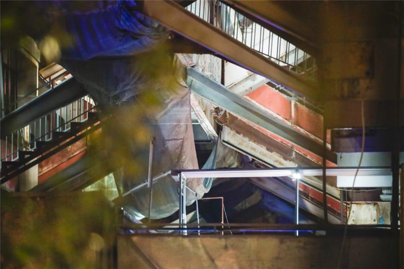 Blick auf die Unglücksstelle. Beim Einsturz eines Balkons in der Vela Celeste, e...