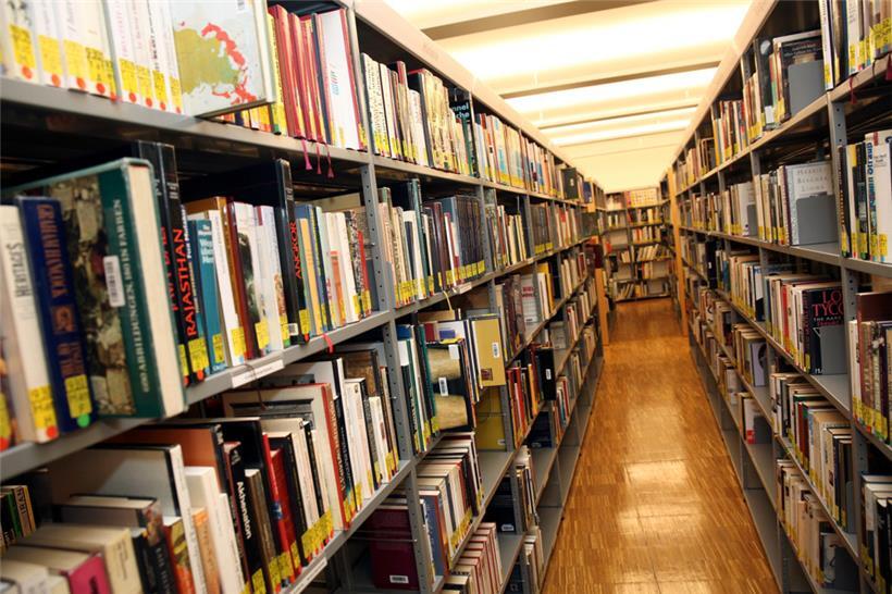 Blick hinter die Kulissen der Stadtbibliothek
