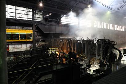 Blick in das Werk von ArcelorMittal in Rodange  
