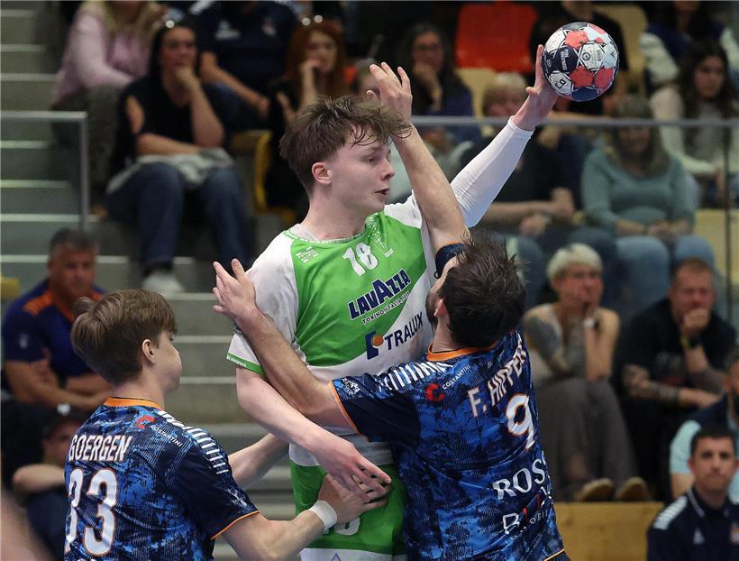 Bob Mousel und Berchem feiern Sieg gegen HBD im spannenden Meisterschaftskampf Fußball