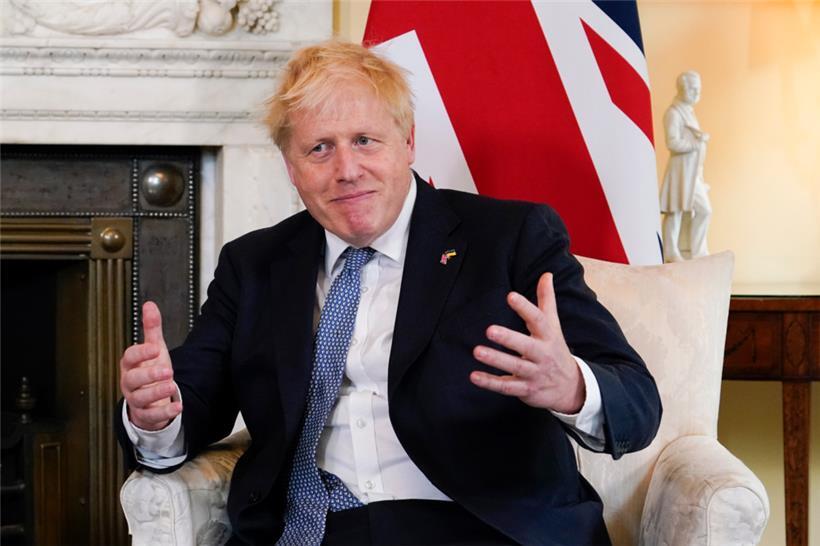 Boris Johnson darf weiter in 10 Downing Street rumwursteln
