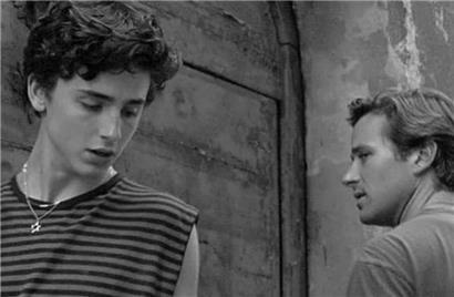 Brachte Luca Guadagnino den Durchbruch: das Coming-of-Age-Drama „Call Me By Your Name“ mit Timothée Chalamet (links)
