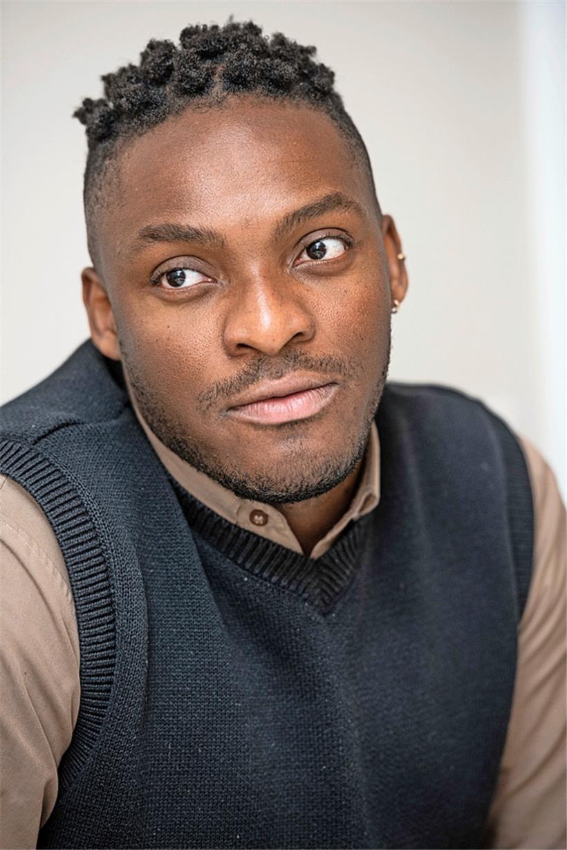 Bradley Lawson hat zuvor im Ausland gelebt und sich in mehreren Städten mit ande...