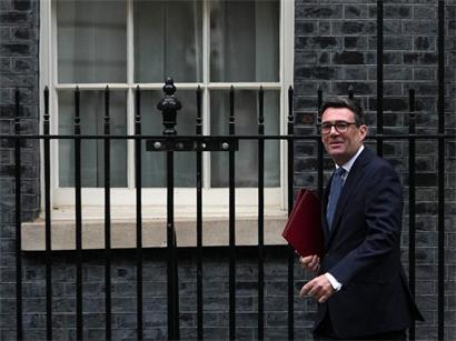 Bringt den Anti-Neoliberalismus zurück: der britische Premierminister Andy Burnham vor seinem Amtssitz in 10 Downing Street
