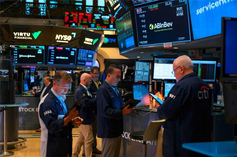 Broker in den Räumen der New Yorker Börse
