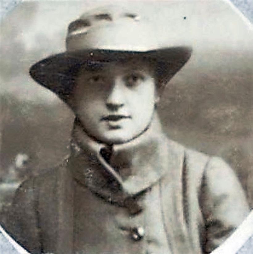 Bronia Springut mit 23 Jahren bei ihrer Ankunft in Luxemburg 1918
