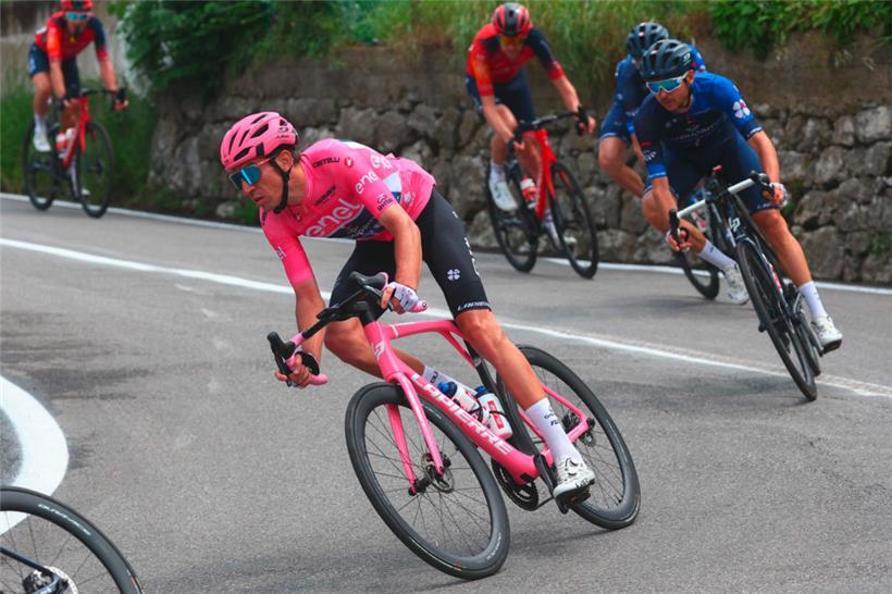 Bruno Armirail hat als erster Franzose seit 1999 beim Giro das Rosa Trikot übernommen
