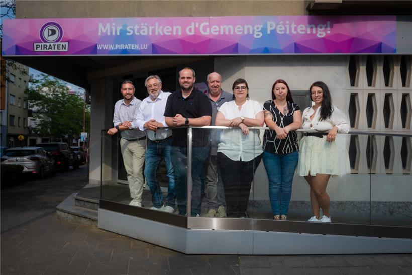 Bruno Da Silva, Vincenzo Turcarelli, Marc Goergen, Jean-Pierre Ecker, Teresa Monteiro, Tammy Broers und Morgan Engel (v.l.n.r.) wurden in unterschiedlichen Südgemeinden in den Gemeinderat gewählt
