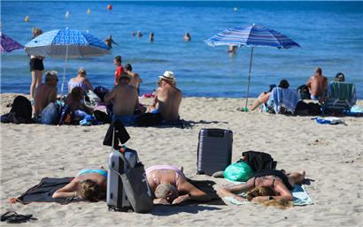 Brutzeln auf Malle, das geht. Wer sich aber auf der Ferieninsel zu sehr gehen lässt und über die Stränge schlägt, muss blechen
