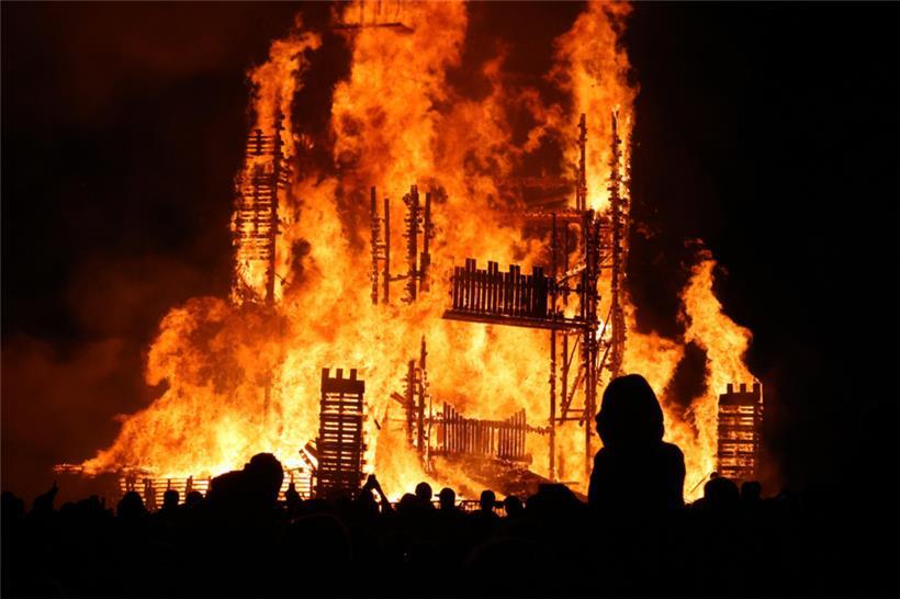 „Buergbrennen“ in Niederanven