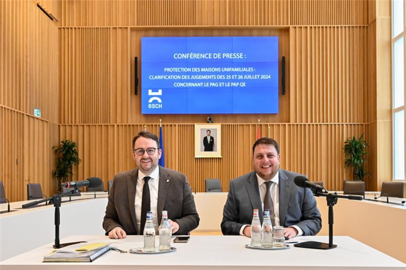 Bürgermeister Christian Weis (CSV) und Schöffe Meris Sehovic („déi gréng“)
