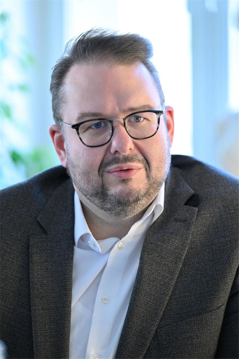 Bürgermeister Christian Weis drückte den Angehörigen sein Beileid aus