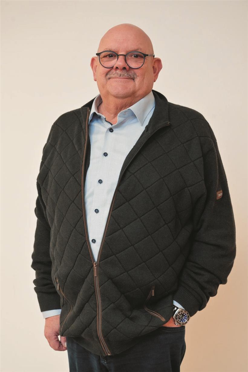 Bürgermeister Guy Altmeisch spricht bei Veranstaltung über die Kurve „Schramm“ in der Stadtentwicklung