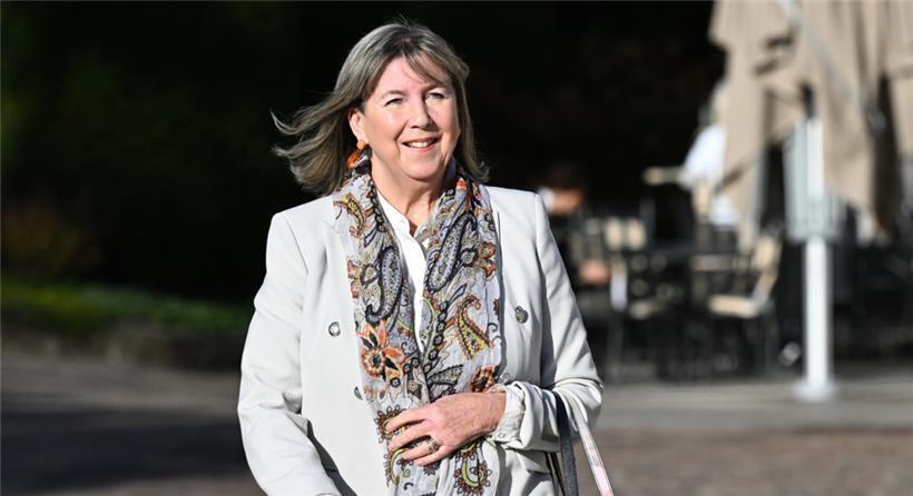 Bürgermeisterin Lydie Polfer bestätigt den Start einer Informationskampagne zum Bettelverbot

