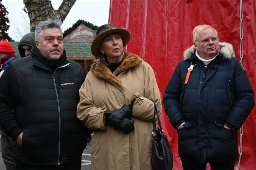 Bürgermeisterin Lydie Polfer sieht sich das Ausmaß des Schadens an
