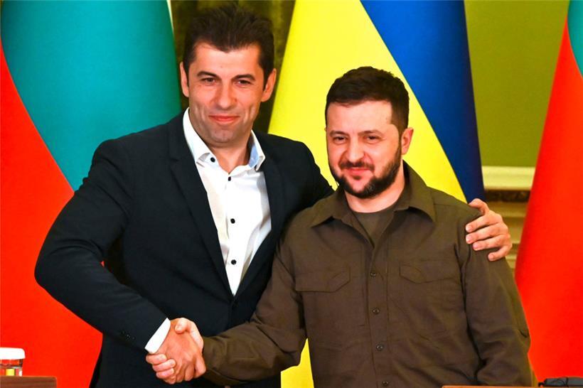 Bulgariens Premier Kiril Petkow besuchte den ukrainischen Präsidenten Wolodymyr Selenskyj Ende April in Kiew
