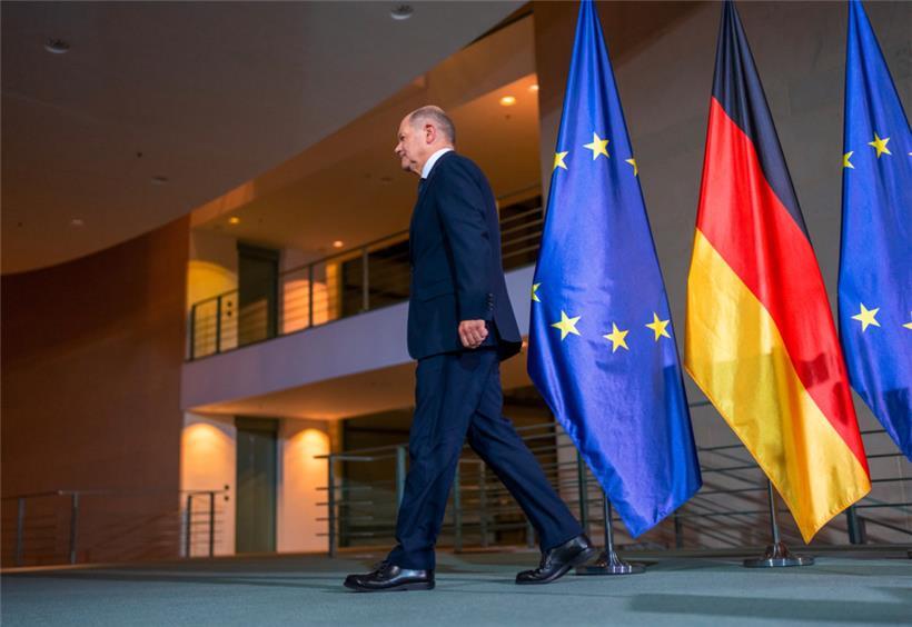 Bundeskanzler Olaf Scholz (SPD), spricht nach einem Krisentreffen des Koalitionsausschusses der Ampelkoalition
