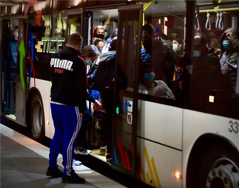 Bus-Bahnhof Esch: Auf verschiedenen TICE-Linien und zu gewissen Uhrzeiten herrscht seit dem 9. November mitunter etwas Gedränge
