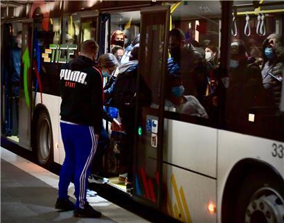 Bus-Bahnhof Esch: Auf verschiedenen TICE-Linien und zu gewissen Uhrzeiten herrscht seit dem 9. November mitunter etwas Gedränge
