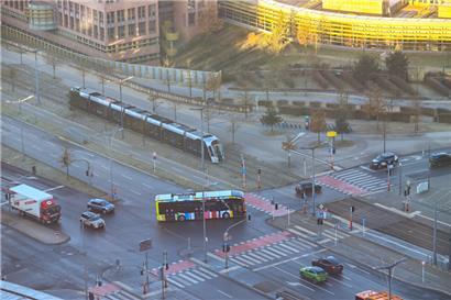 Bus, Tram, Fahrrad oder doch das Auto? Bis Juni werden knapp 8.000 Einwohner zu ihren Mobilitätsgewohnheiten befragt. 
