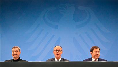 CSU-Chef Markus Söder, Kanzler Friedrich Merz und der SPD-Finanzminister Lars Klingbeil beziehen Stellung zu den Ergebnissen der Sitzung des Koalitionsausschusses
