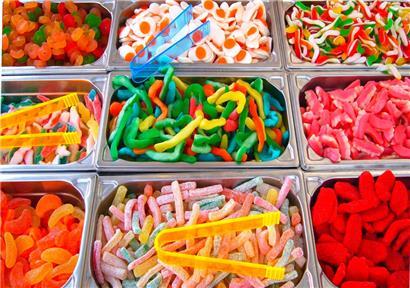 Candy Funhouse sucht einen naschbegeisterten Mitarbeiter

