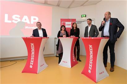 Carlo Weber, Tina Koch, Flore Schank, Bob Steichen und Claude Haagen (v.l.n.r.) sprachen in einem Rundtischgespräch über die Entwicklung im ländlichen Raum
