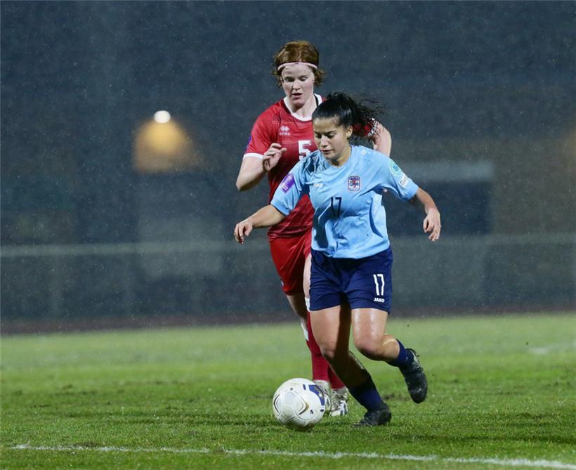 Caroline Jorge war an allen Treffern vor der Pause beteiligt
