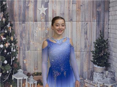 Caroline läuft motiviert für Club Hiversport Patinage Luxembourg aufs Eis, bereit für schnellen Wiedereinstieg