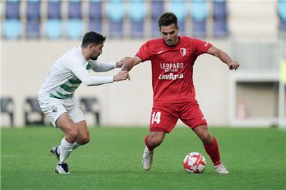 Cédric Sacras (r.) und Co. wollen ab jetzt bei ruhenden Bällen besser aussehen

