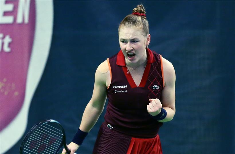 Céline Naef setzte sich im Finale in zwei Sätzen durch
