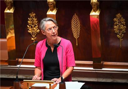 Certaines déclarations d’Elisabeth Borne ont provoqué les huées d’une partie de l’Assemblée
