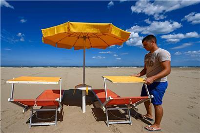 Cesenatico an der Adriaküste: Die Vorbereitungen laufen, doch zu einer halbwegs normalen Sommersaison ist es noch ein steiniger Weg
