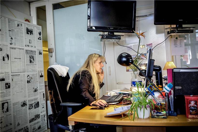 Chantal Rossi an ihrem Arbeitsplatz in der Tageblatt-Redaktion

