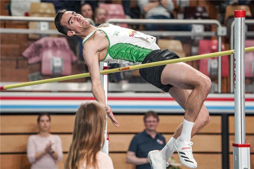 Charel Gaspar in sportlicher Höchstform beim Wettkampf, energiegeladen und fokussiert auf dem Spielfeld