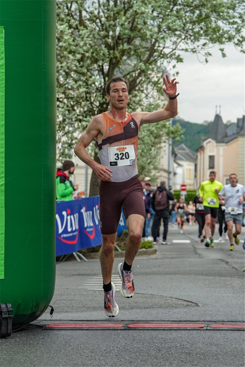 Charel Grethen überquerte als Erster die Ziellinie
