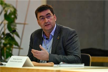 Charel Schmit fällt die Bewertung der Situation schwer. Dennoch findet er klare Worte, sollte es sich bei den Demonstrationen um eine Instrumentalisierung der Kinder durch ihre Eltern handeln.
