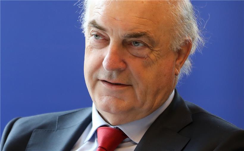 Charles Goerens zeigt sich „enttäuscht“ von der ehemaligen DP-Politikerin und EU-Parlamentskollegin Monica Semedo
