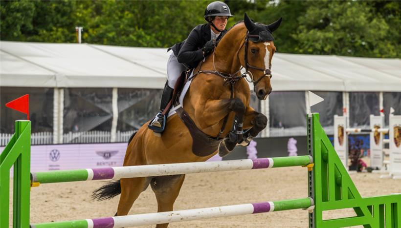 Charlotte Bettendorf ritt bei den Réiser Päerdsdeeg mit Tesla Greenfield im CSI1*-Grand-Prix auf den dritten Platz
