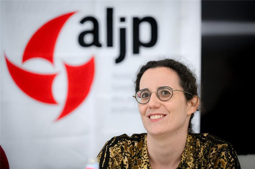 Charlotte Wirth hat Klage beim Innenministerium eingereicht. Unterstützt wird die Journalistin von er ALJP
