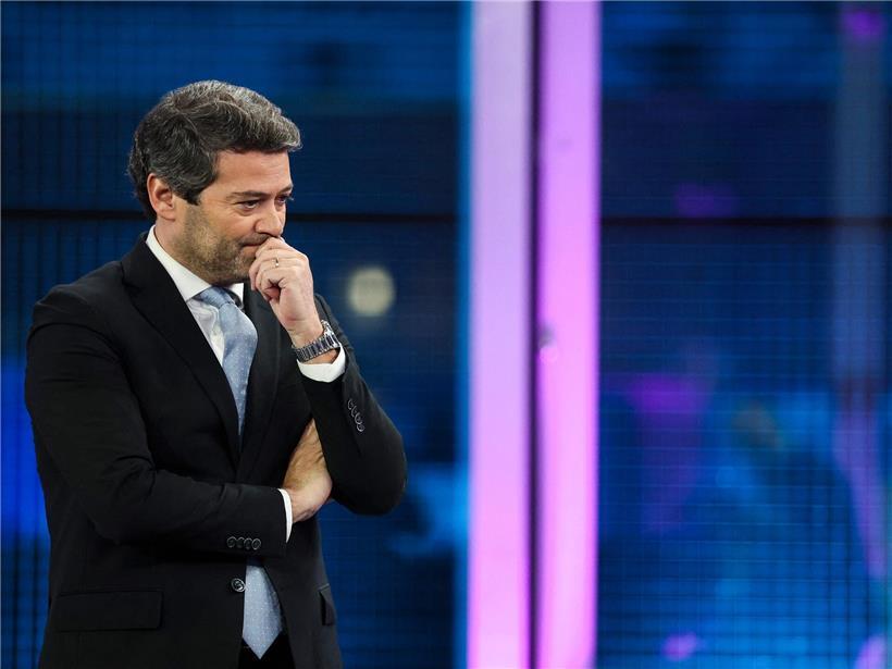 André Ventura, Chega-Chef, vor TV-Debatte zu Präsidentschaftswahlen, diskutiert Portugals Rolle in Europa und globaler Zusammenarbeit